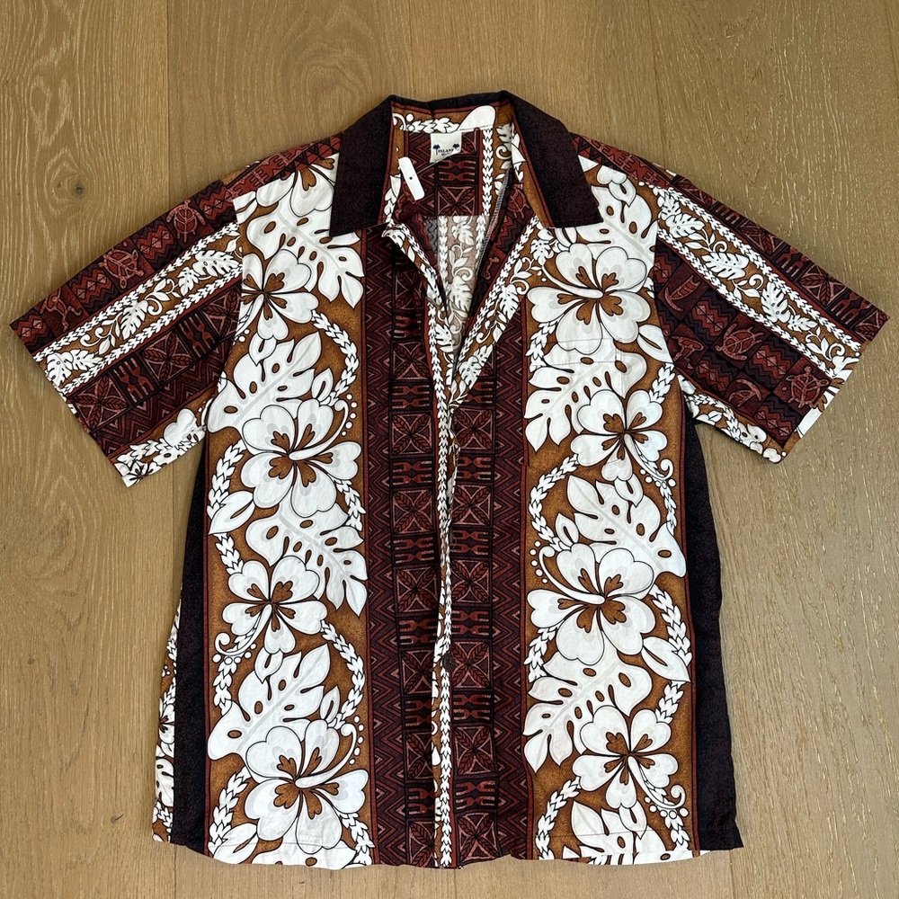 Vintage Hawaiian button-down Island Wear brand Brown medium Vintage